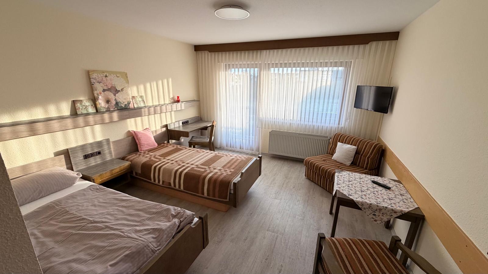 Obergeschoss 1 – Zimmer 6 (Doppelzimmer) - Bild 2