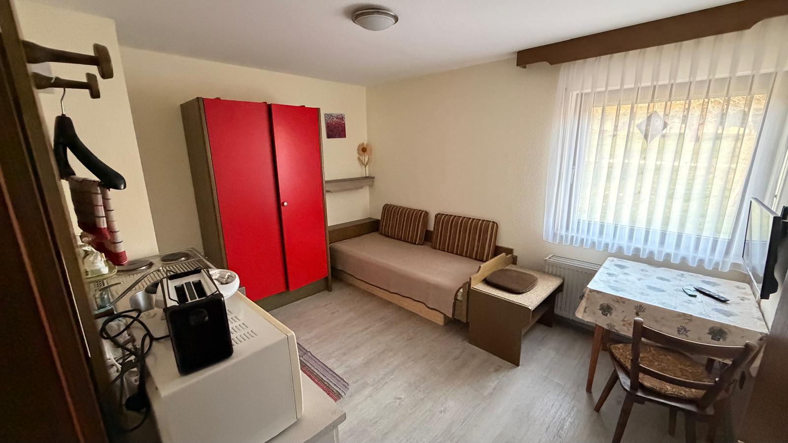 Obergeschoss 1 – Zimmer 8 (Einzelzimmer)