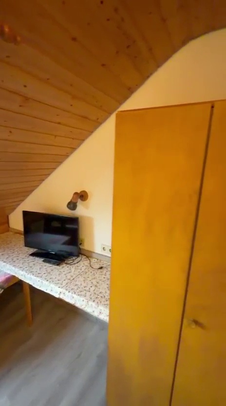 Obergeschoss 2 – Zimmer 10 (Einzelzimmer/FW) - Bild 3