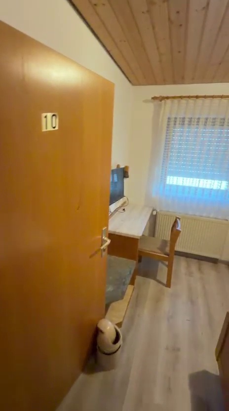 Obergeschoss 2 – Zimmer 10 (Einzelzimmer/FW) - Bild 4