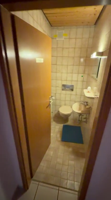 Obergeschoss 2 – Zimmer 10 (Einzelzimmer/FW) - Bild 6