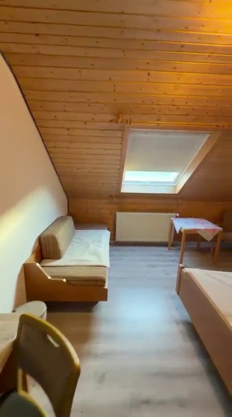 Obergeschoss 2 – Zimmer 12 (Doppelzimmer/FW) - Bild 3